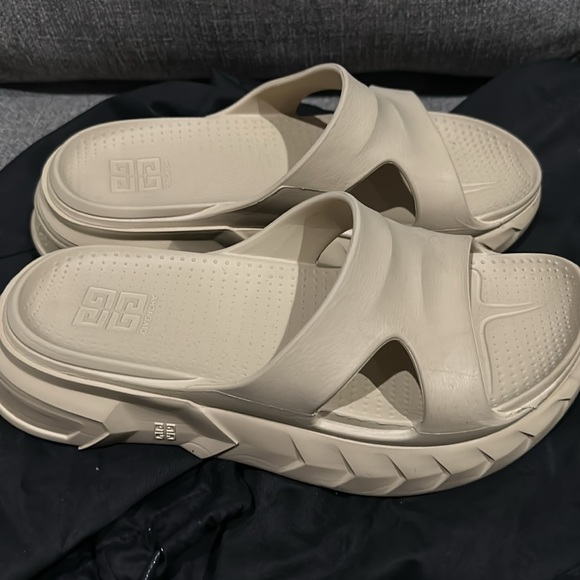 Givenchy slides - Picture 3 of 6